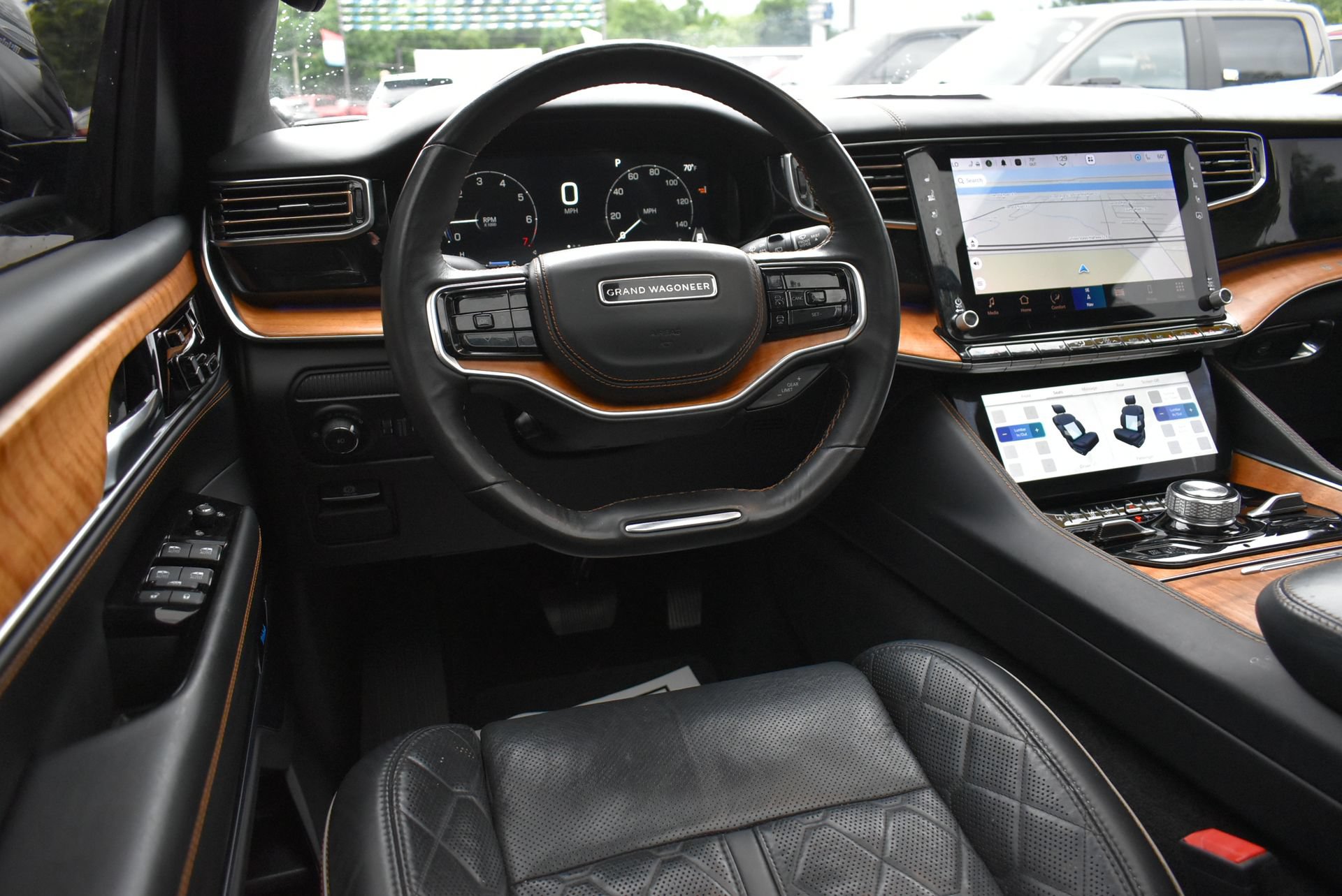 Used 2022 Jeep Grand Wagoneer Series III AWD/4WD image 19