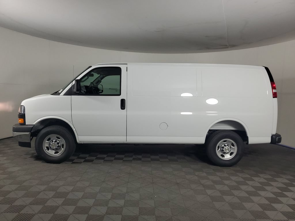 New 2026 Chevrolet Express 2500 w/ Driver Convenience Package RWD image 7