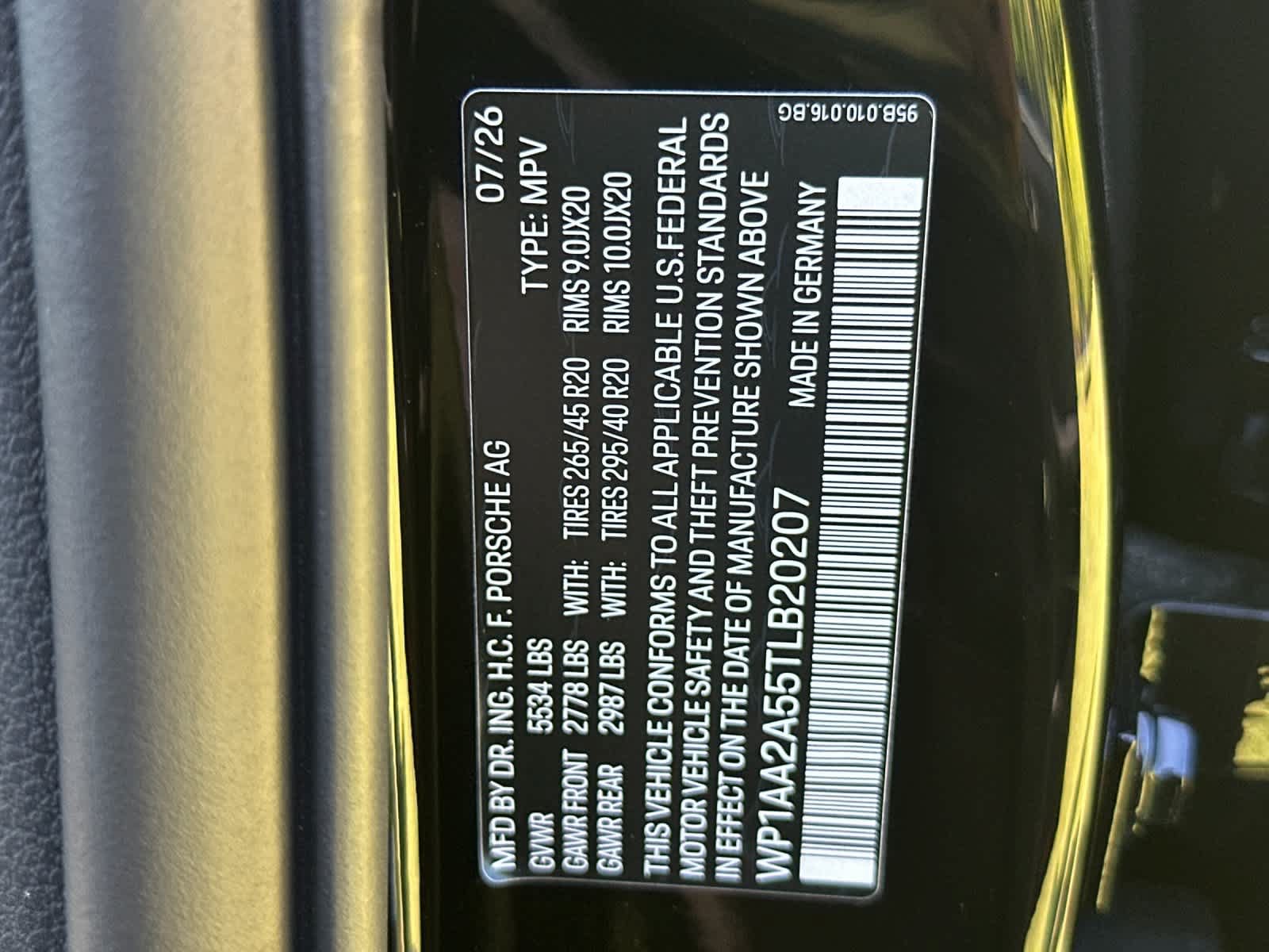 New 2026 Porsche Macan AWD/4WD image 33