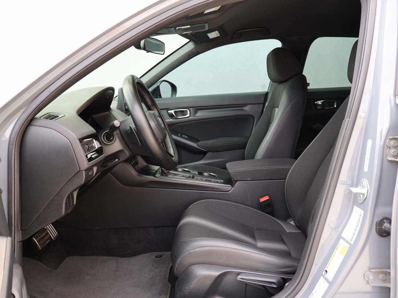 Used 2025 Honda Civic Sport image 8