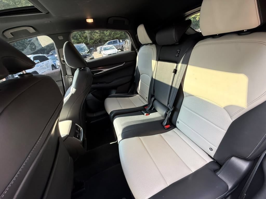 Used 2023 INFINITI QX55 Essential AWD/4WD image 9