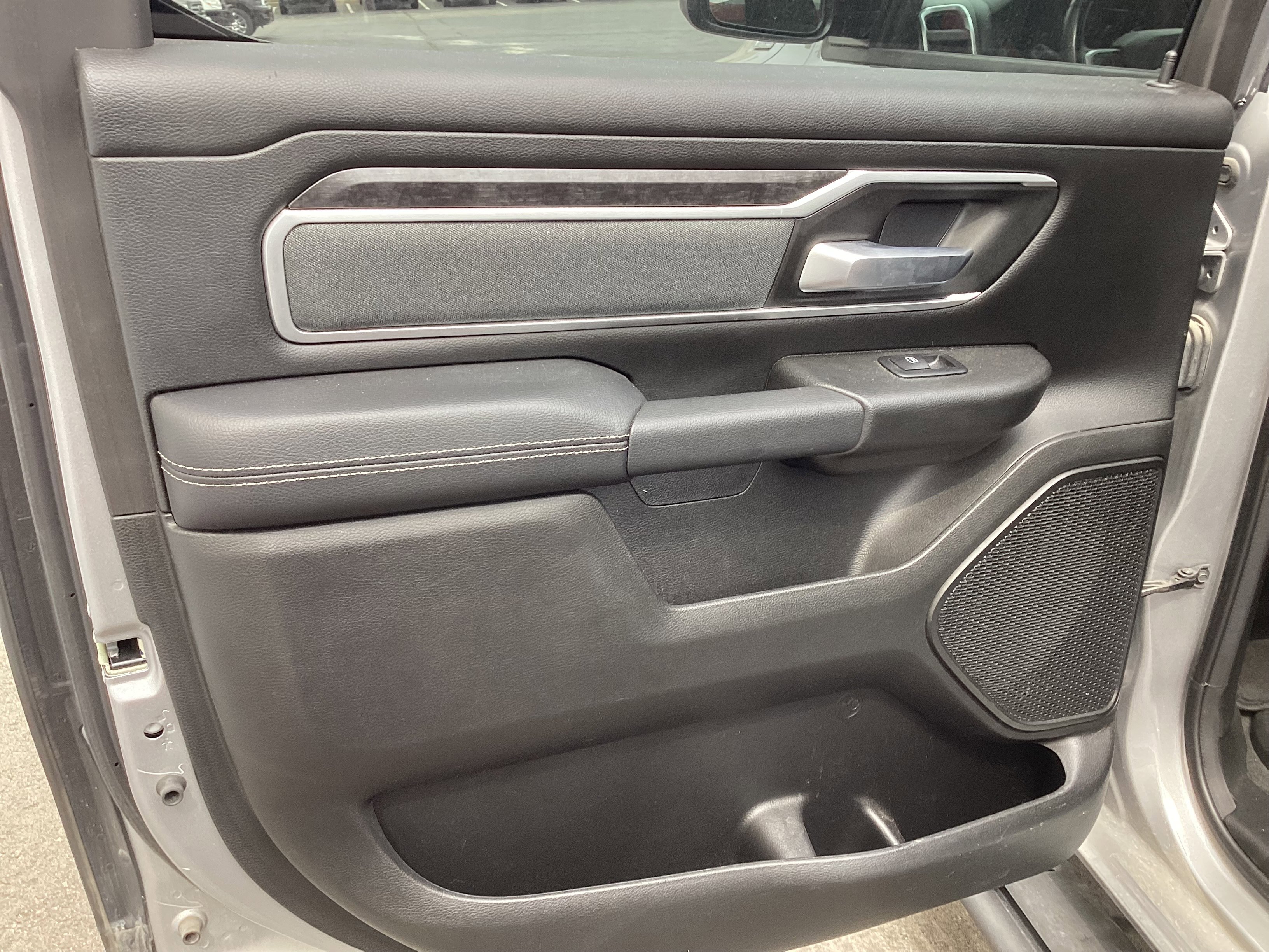 Used 2022 RAM 1500 Big Horn image 24