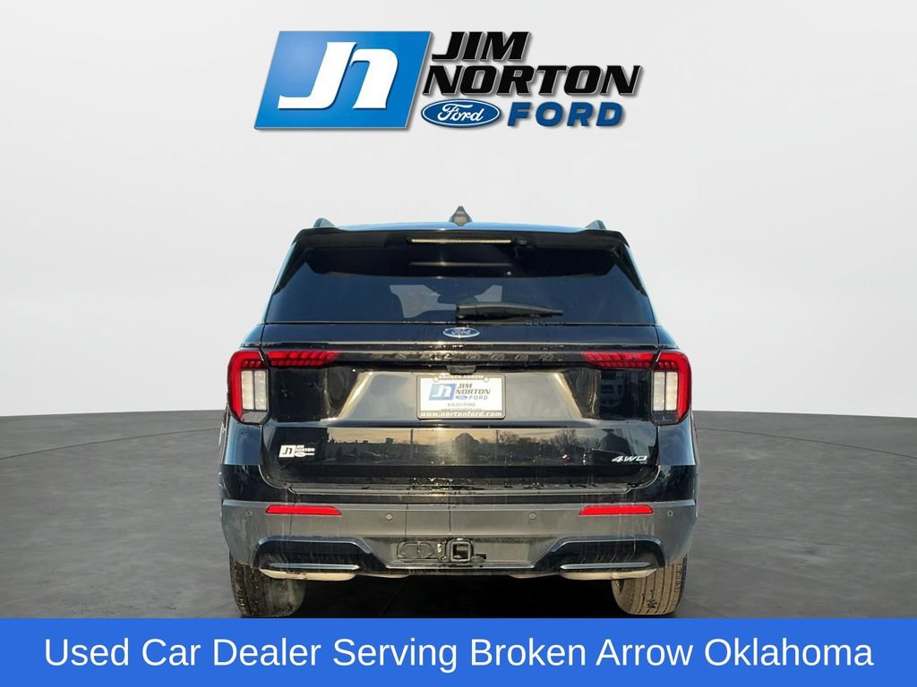 Used 2025 Ford Explorer ST-Line image 4
