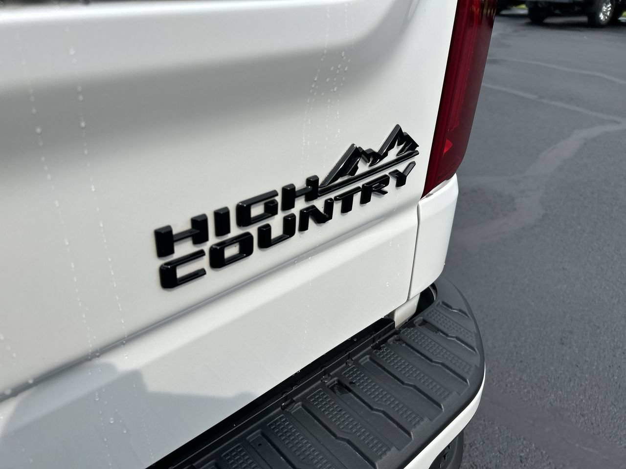Used 2022 Chevrolet Silverado 1500 High Country AWD/4WD image 12