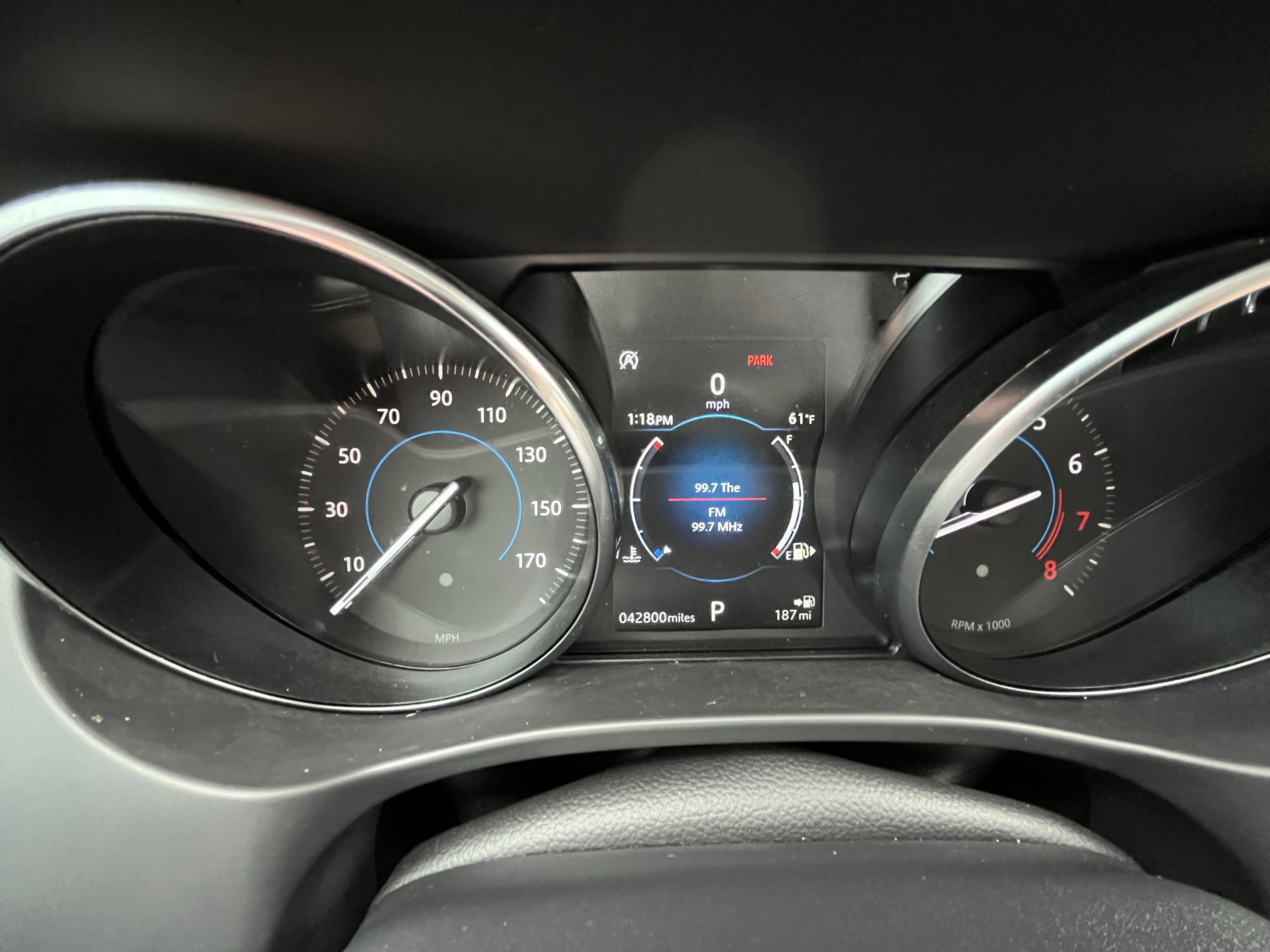 Used 2018 Jaguar F-PACE Premium image 23