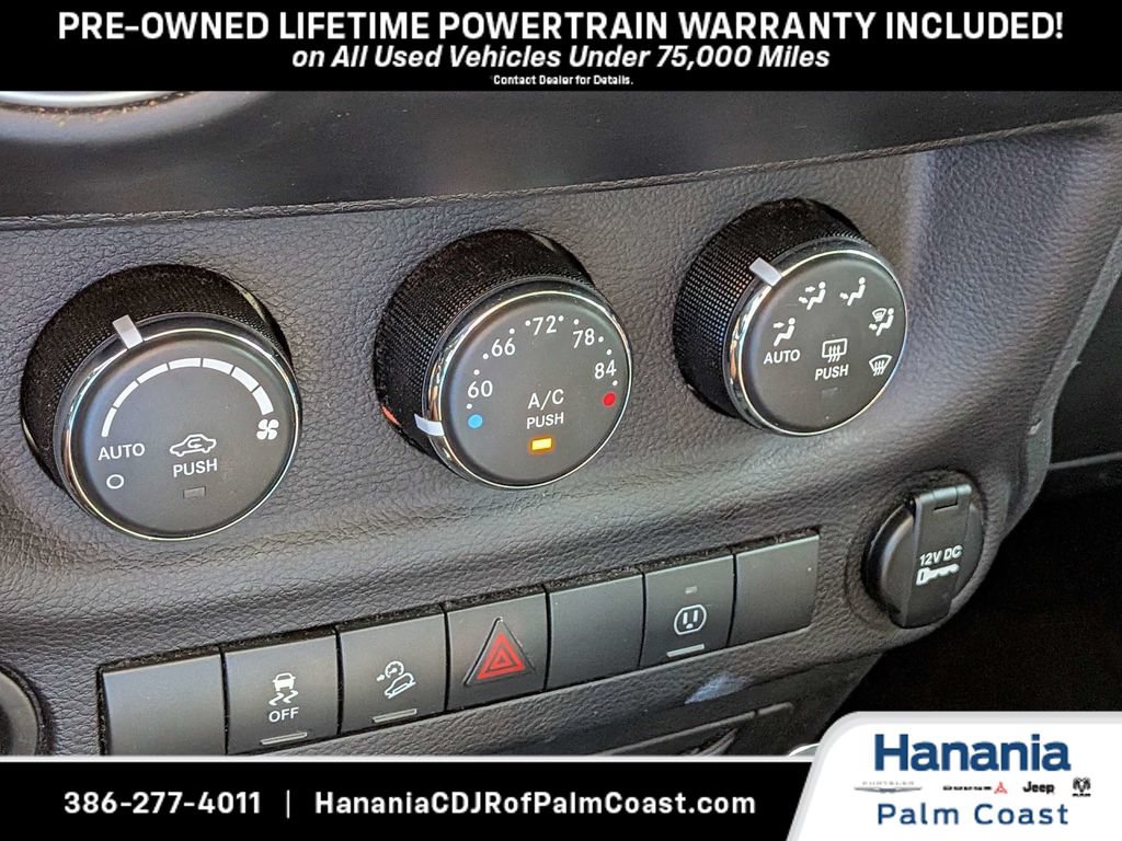 Used 2017 Jeep Wrangler Unlimited Rubicon w/ Connectivity Group AWD/4WD image 20