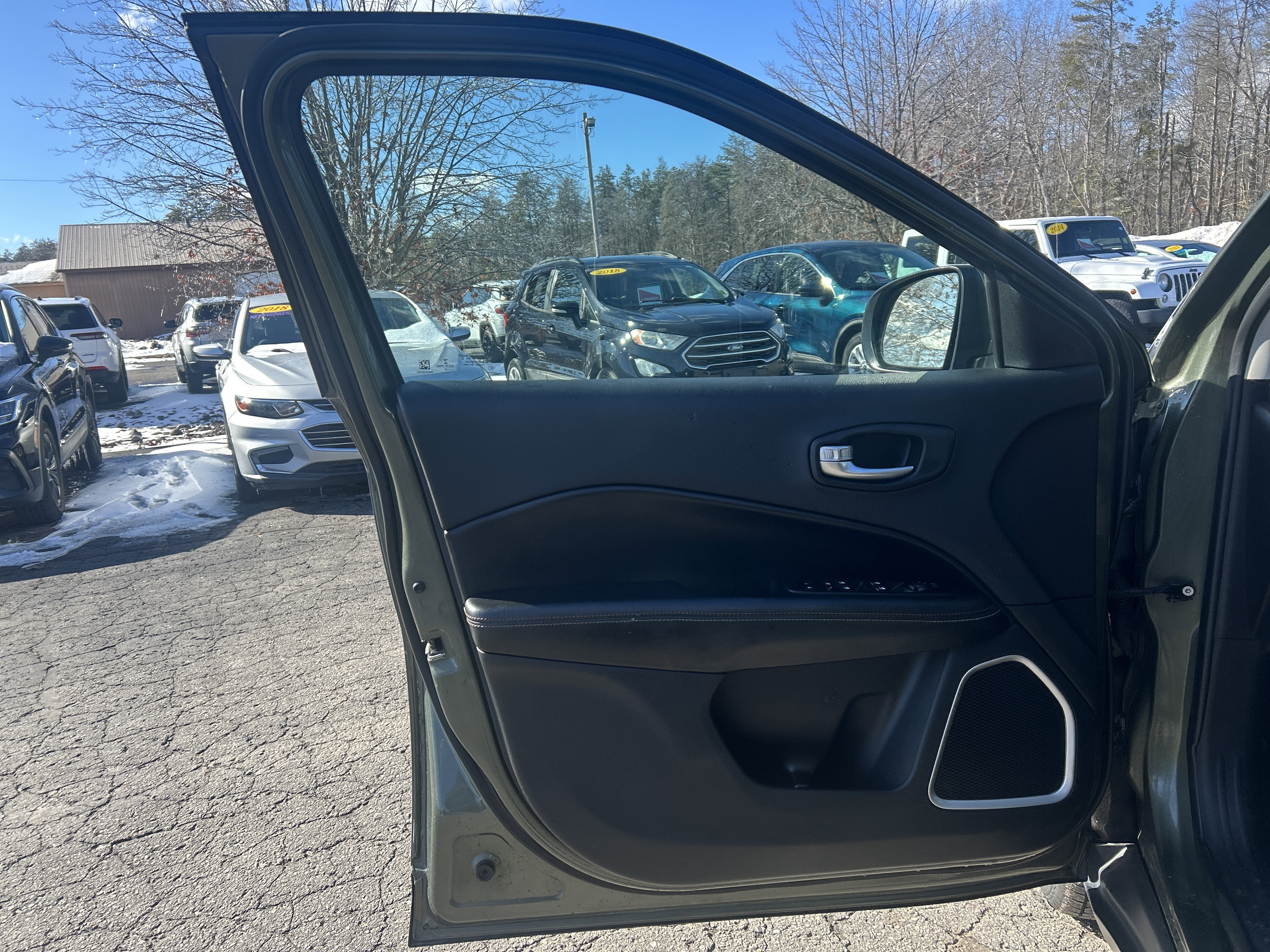 Used 2020 Jeep Compass Sport image 14