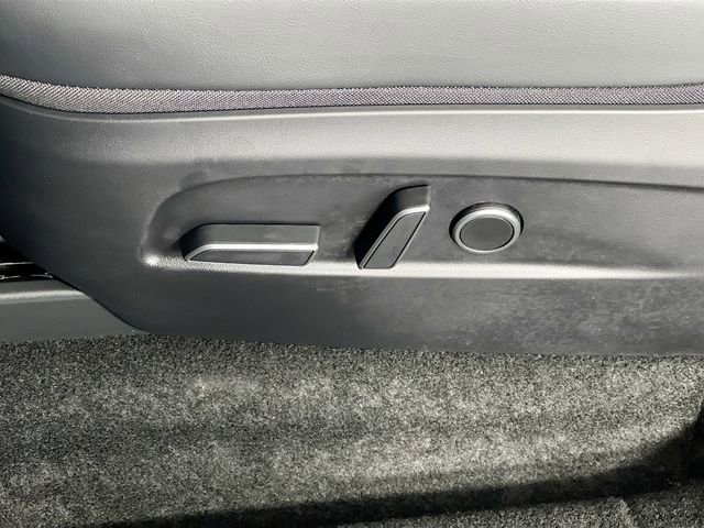 Used 2026 Tesla Model Y Long Range image 13