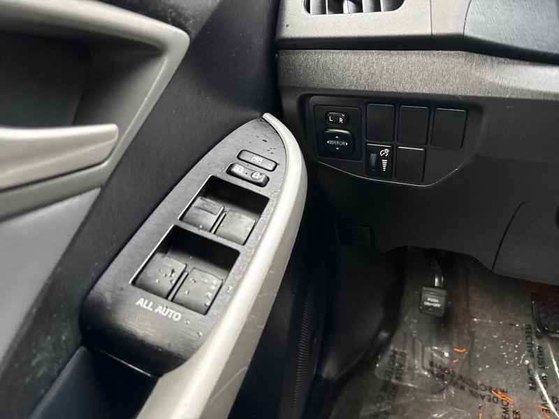 Used 2015 Toyota Prius Four FWD image 9