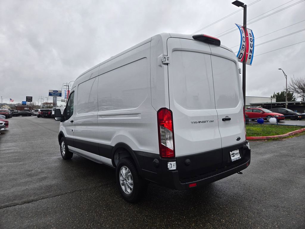 Used 2025 Ford Transit 250 148 Medium Roof image 7