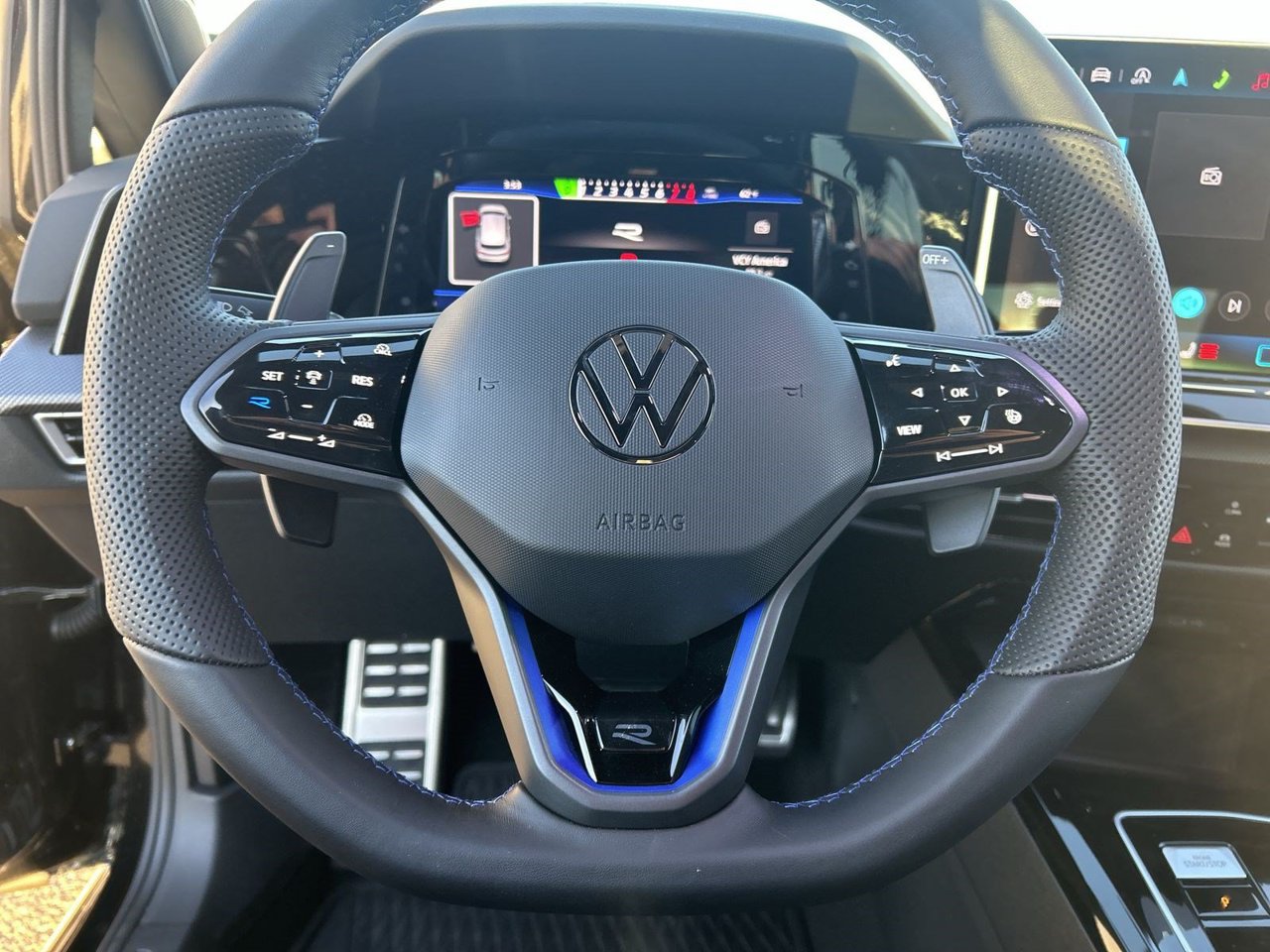 New 2026 Volkswagen Golf w/ Euro Style Package AWD/4WD image 18