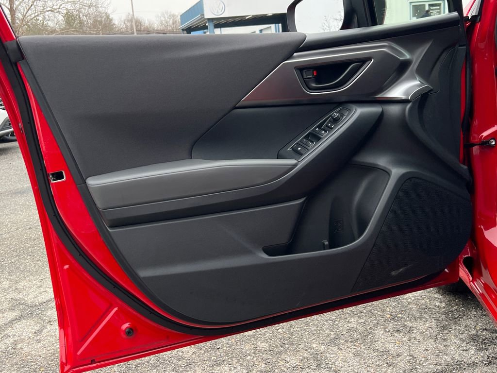 Certified 2025 Subaru Impreza 2.0i image 17