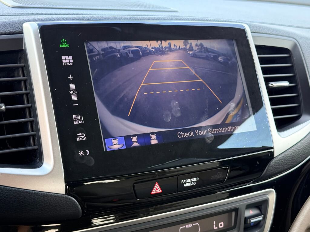Used 2016 Honda Pilot Touring image 27