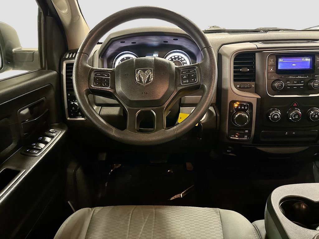 Used 2019 RAM 1500 Express AWD/4WD image 23