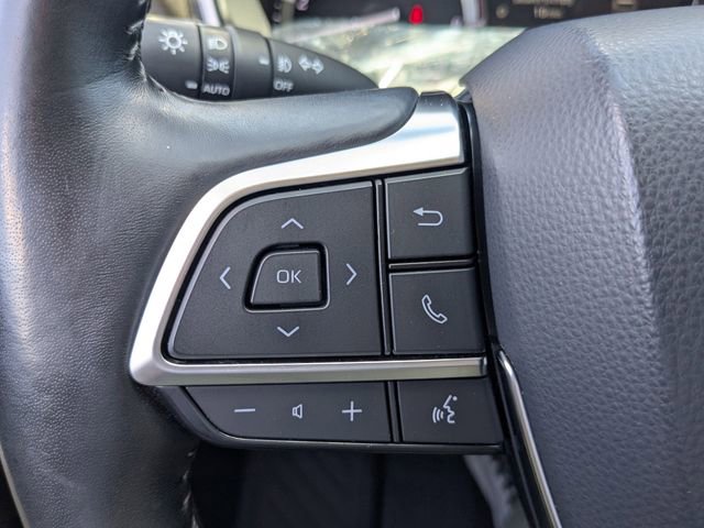 Used 2020 Toyota Highlander Limited image 24