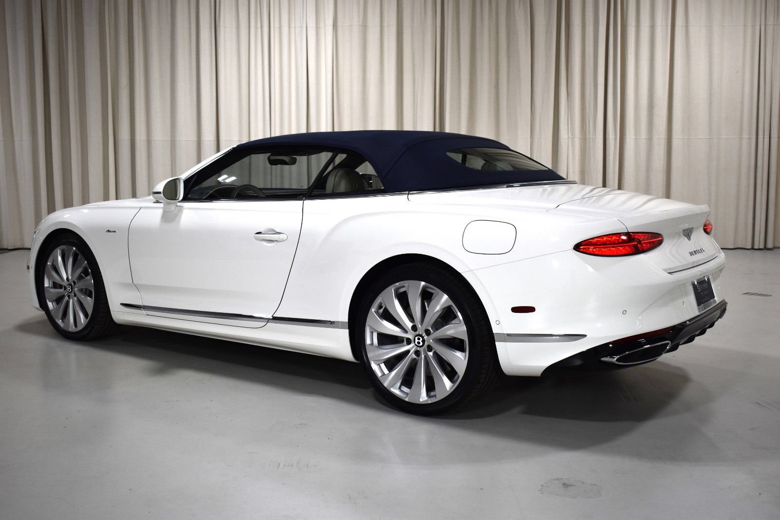 New 2026 Bentley Continental GT AWD/4WD image 6