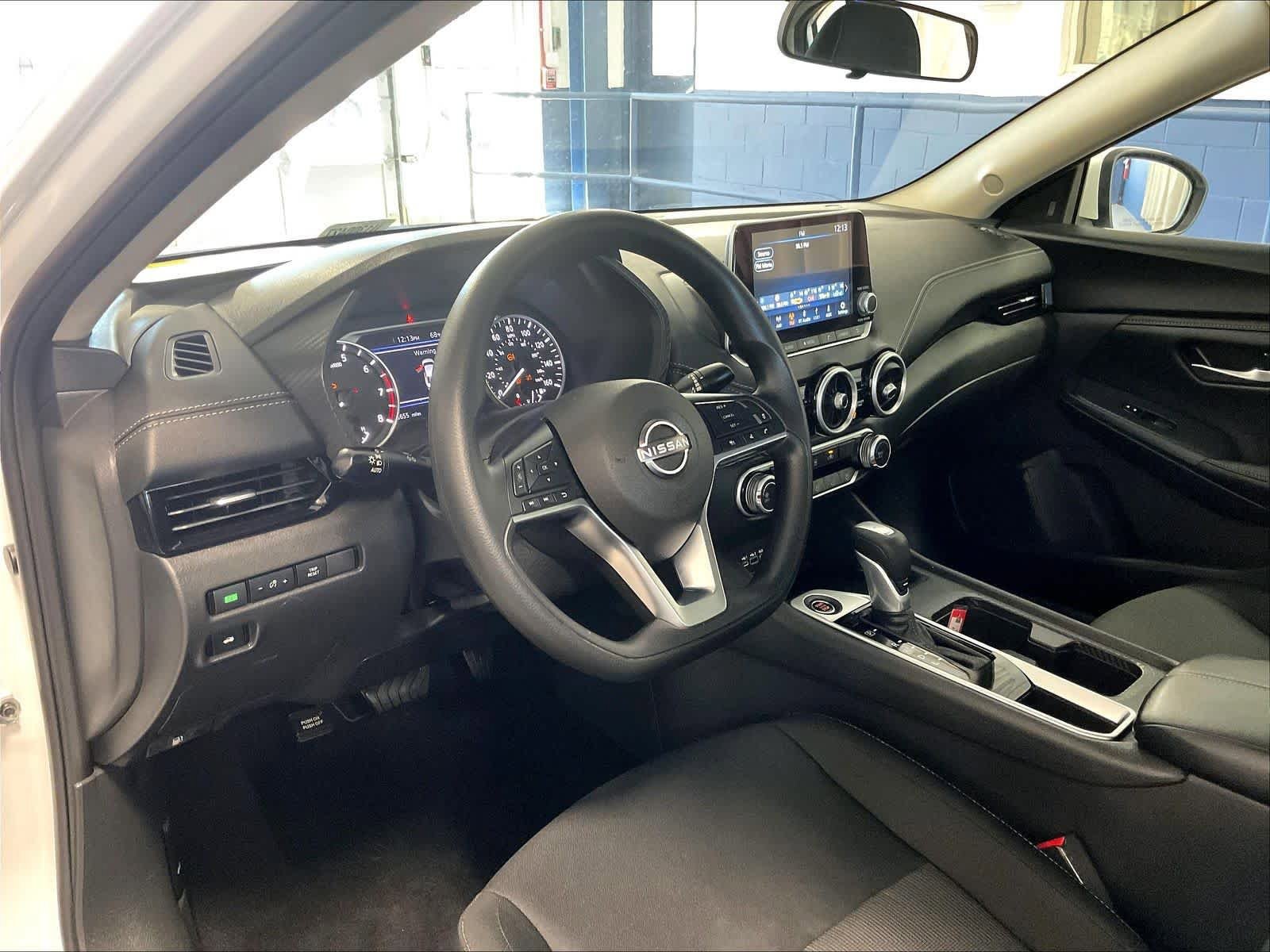Certified 2025 Nissan Sentra SV FWD image 8