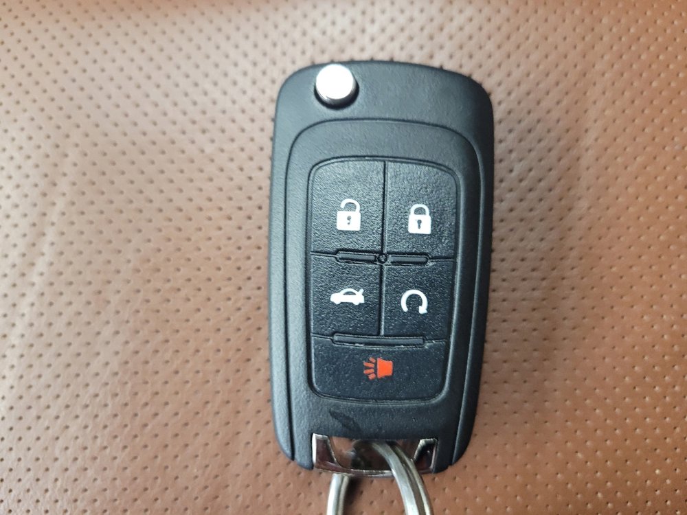 Used 2017 Chevrolet Equinox Premier w/ Enhanced Convenience Package image 32