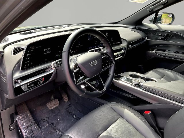 Used 2024 Cadillac Lyriq Luxury AWD/4WD image 19