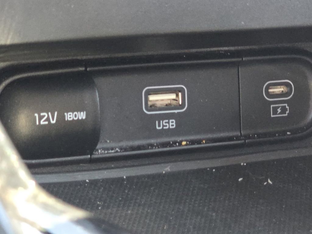 Used 2023 Kia Soul S FWD image 31