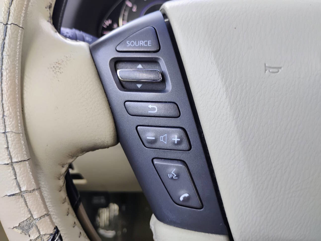 Used 2013 INFINITI QX56 4WD w/ Theater Pkg image 17