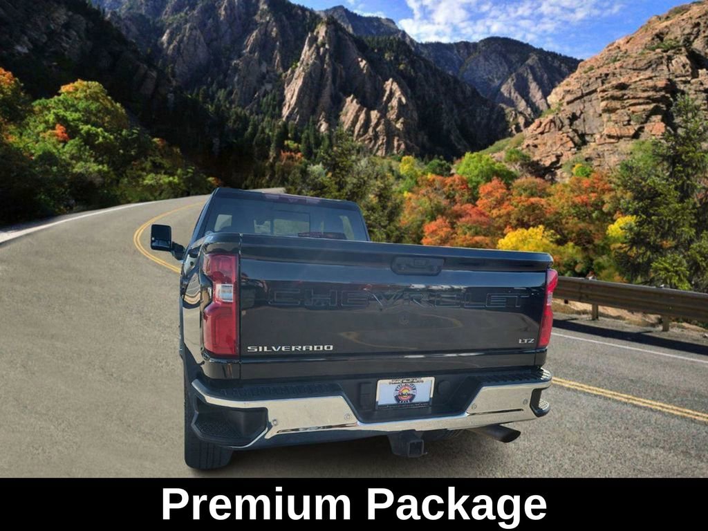 Used 2021 Chevrolet Silverado 3500 LTZ image 6