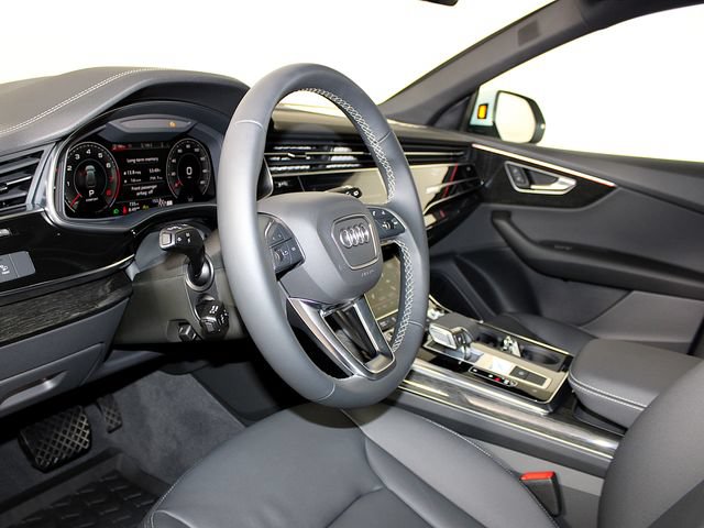 Used 2026 Audi Q8 Premium AWD/4WD image 4