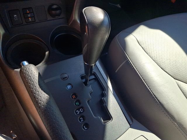 Used 2010 Toyota RAV4 Limited AWD/4WD image 15