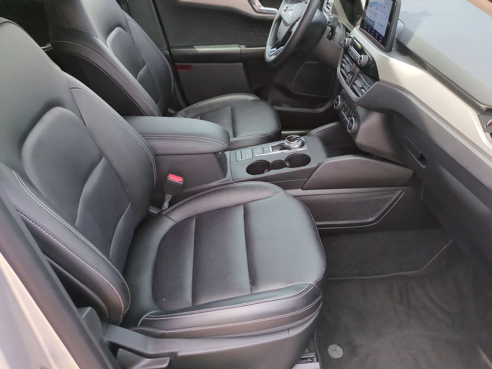 Used 2020 Ford Escape SEL FWD image 21