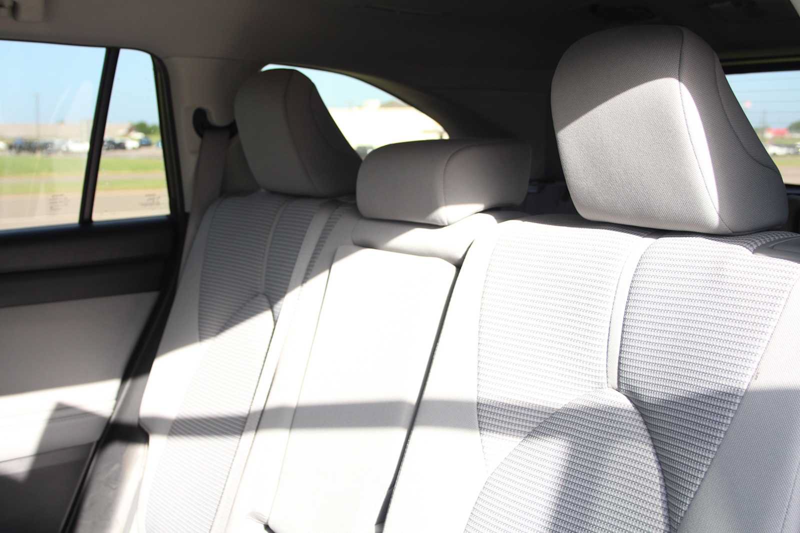 Used 2023 Toyota Highlander LE AWD/4WD image 22