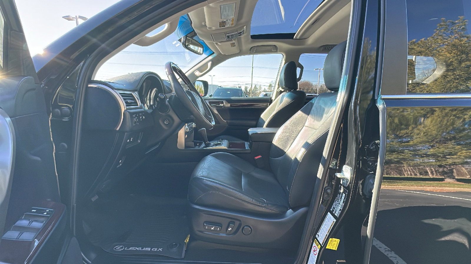 Used 2019 Lexus GX 460 image 12