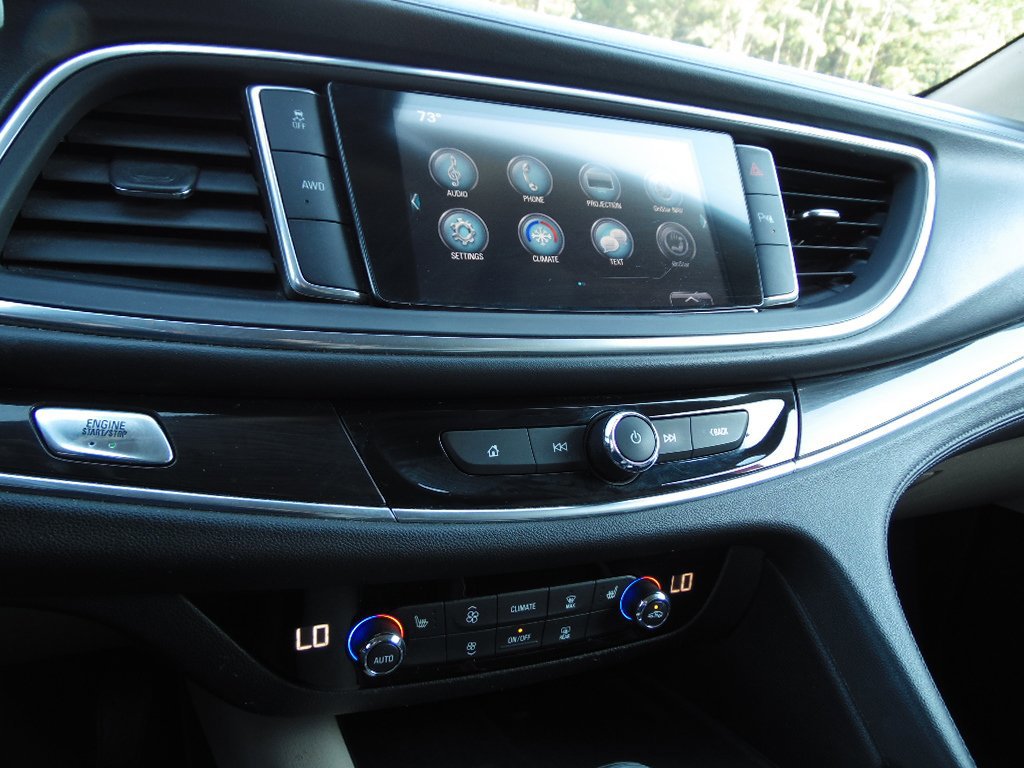 Used 2019 Buick Enclave Essence image 10