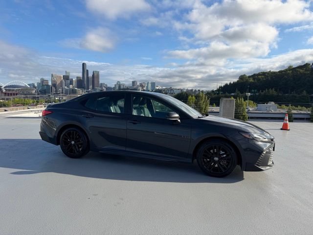 Used 2025 Toyota Camry SE FWD video 2