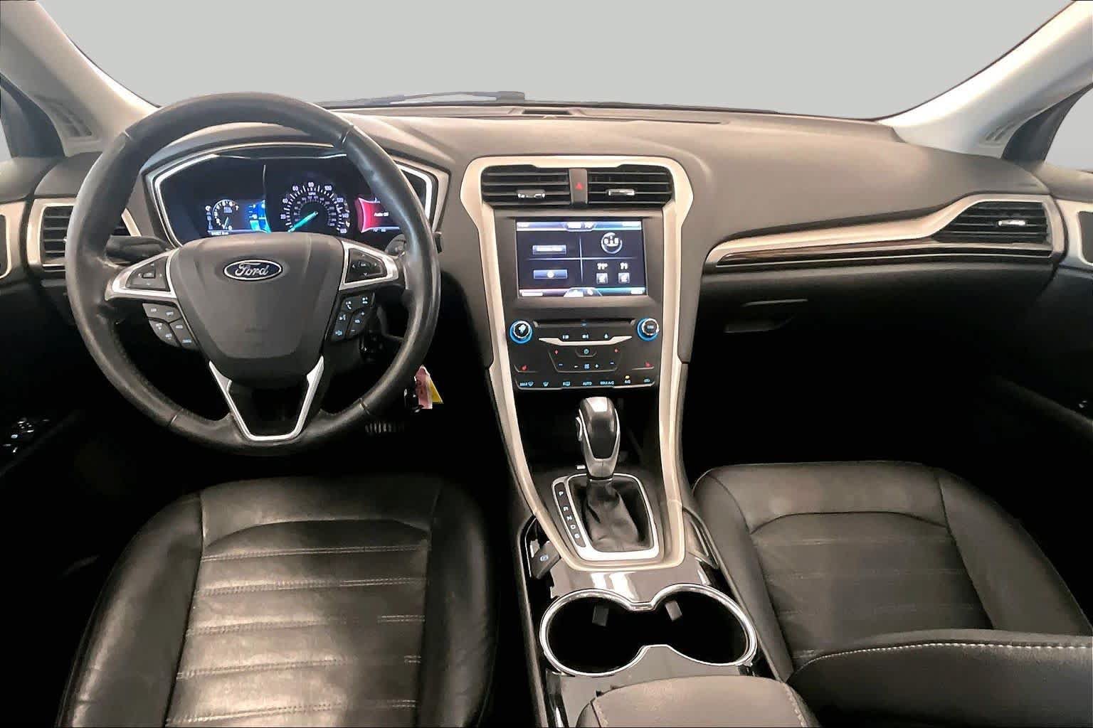 Used 2014 Ford Fusion SE w/ Equipment Group 202A FWD image 13