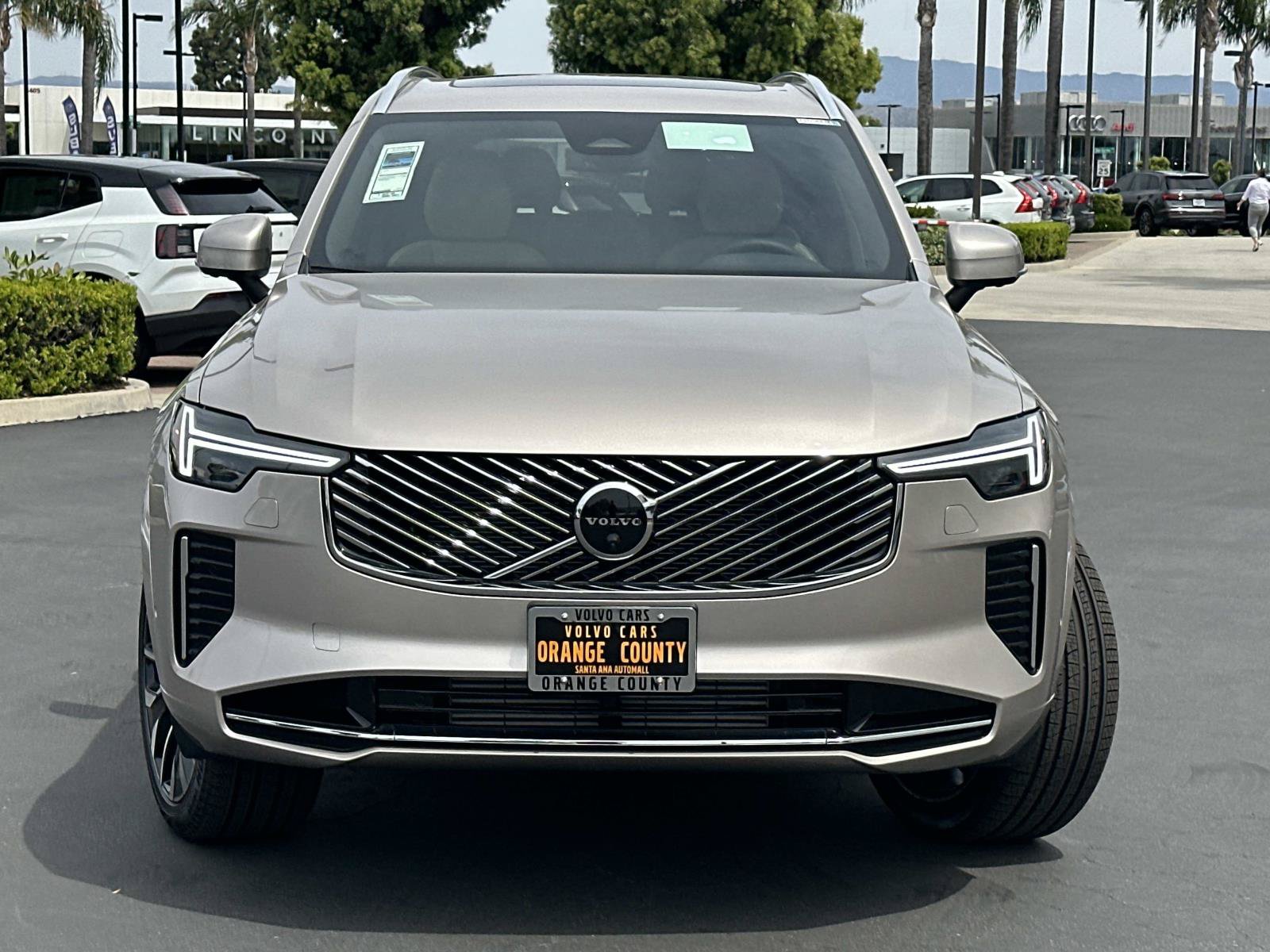 New 2026 Volvo XC90 T8 Plus w/ Protection Package Premier AWD/4WD image 2