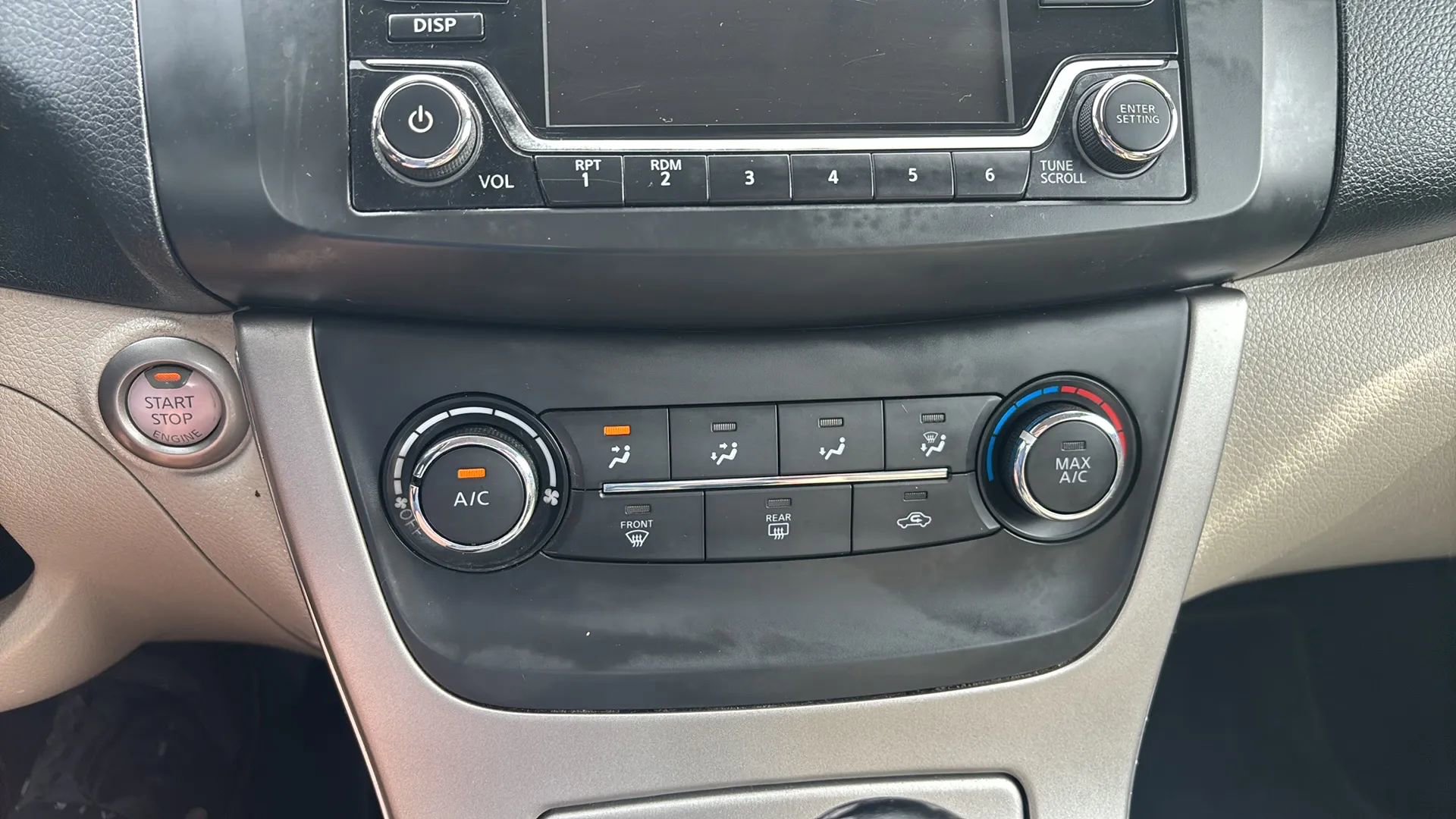 Used 2015 Nissan Sentra SV image 40