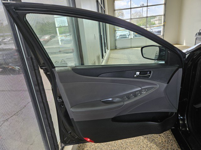 Used 2013 Hyundai Sonata GLS w/ Popular Equipment Pkg FWD image 16
