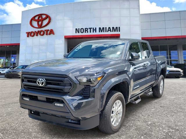Used 2024 Toyota Tacoma TRD Sport image 2