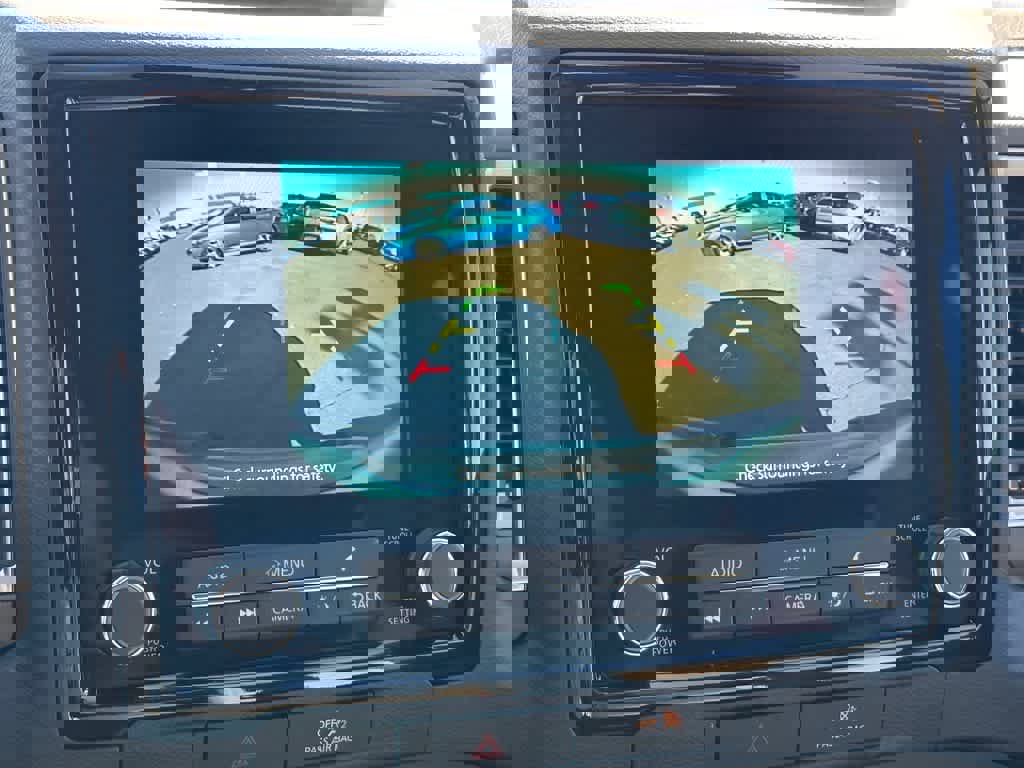 Used 2023 Nissan Frontier SV w/ SV Convenience Package image 22