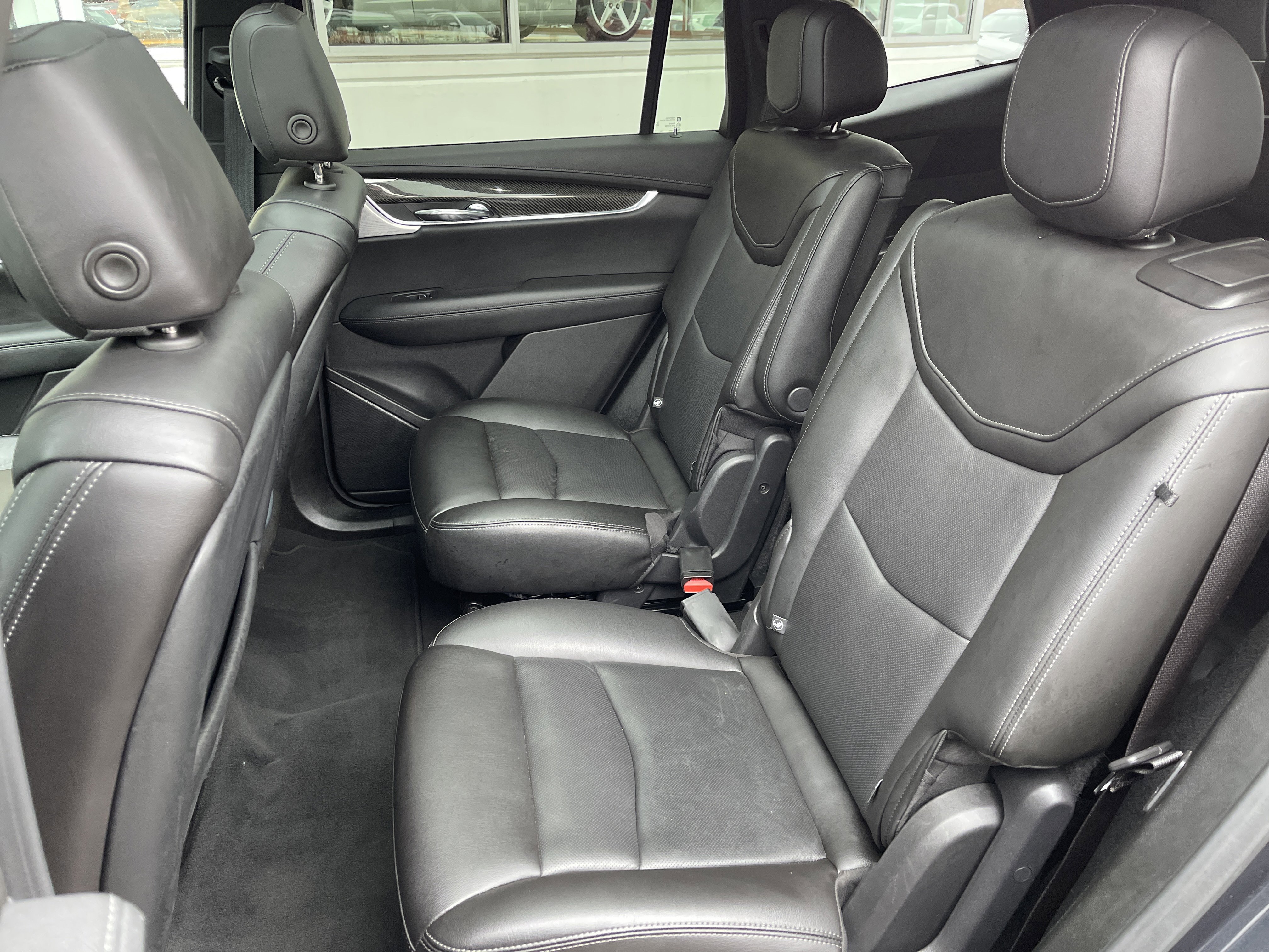 Used 2023 Cadillac XT6 Sport w/ Technology Package image 45