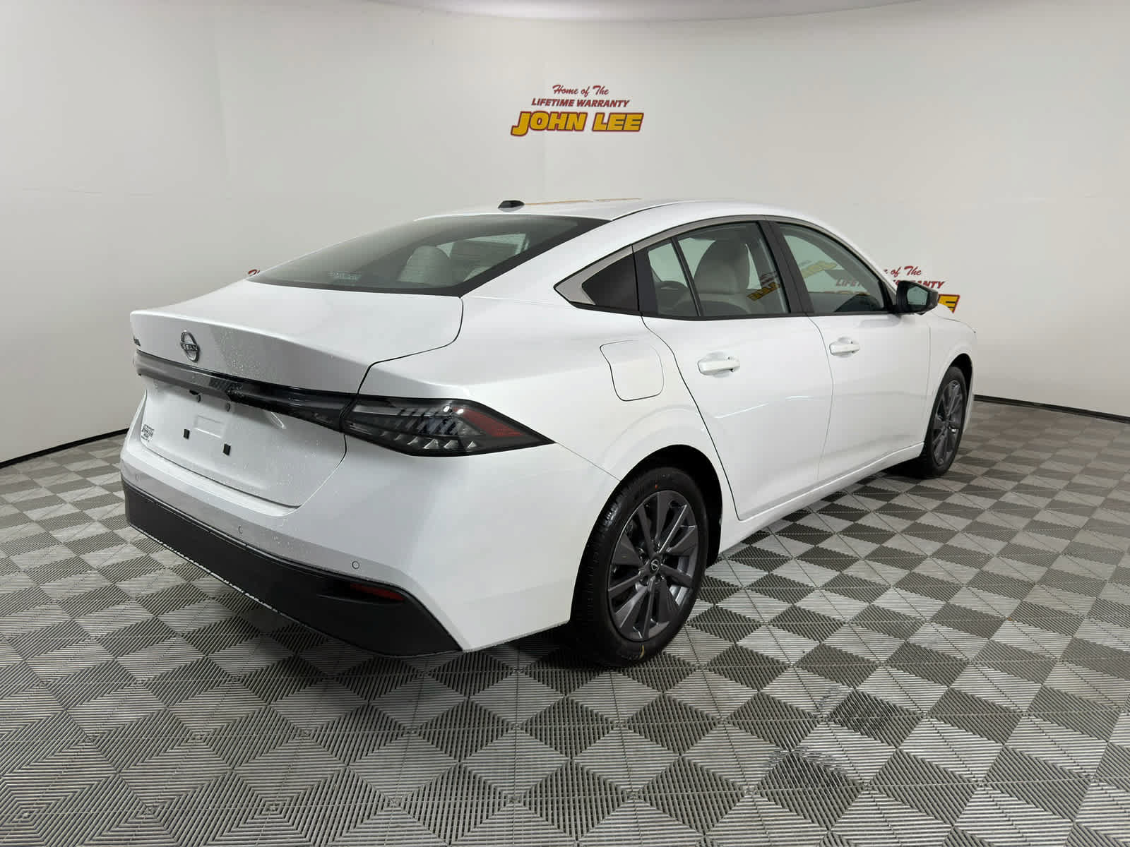 New 2027 Nissan Sentra SL w/ Floor Mat Package FWD image 5