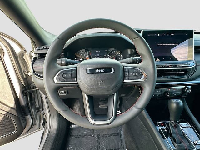 Used 2024 Jeep Compass Trailhawk image 11