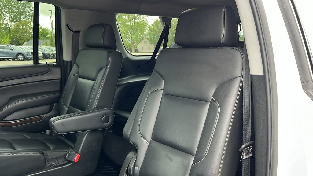 Used 2020 Chevrolet Suburban LT image 31