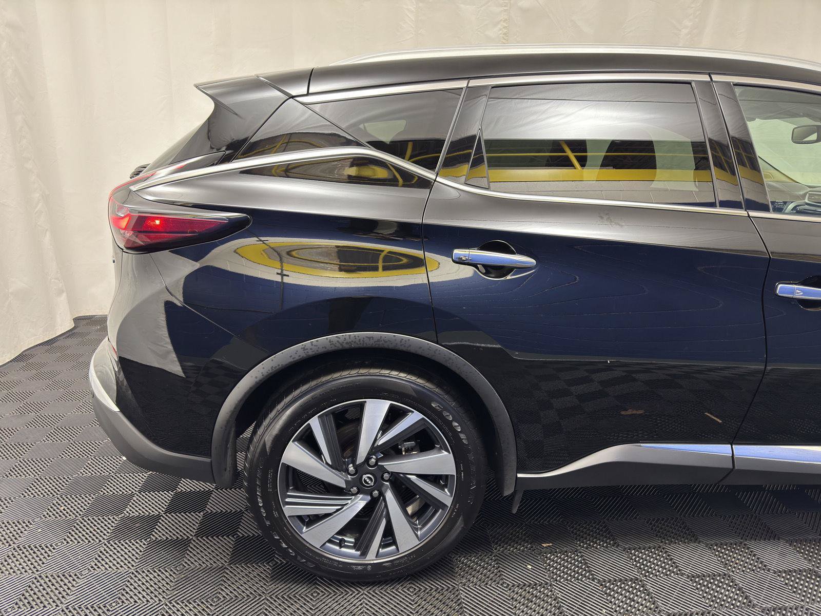Used 2023 Nissan Murano SL w/ Cargo Package AWD/4WD image 11