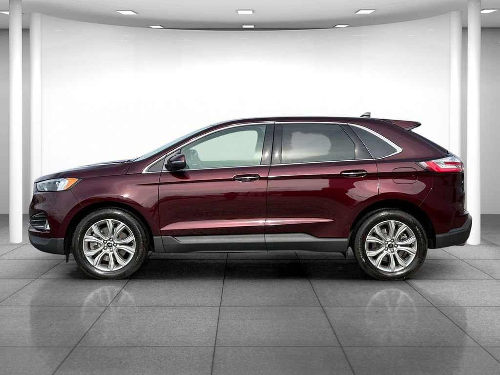 Used 2024 Ford Edge Titanium AWD/4WD image 4