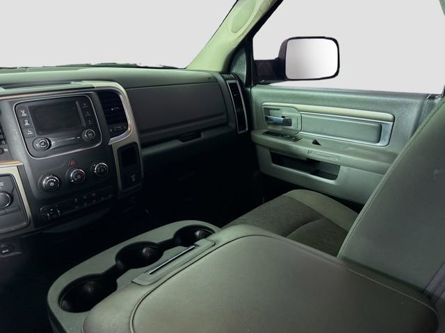 Used 2018 RAM 3500 SLT w/ Luxury Group AWD/4WD image 21