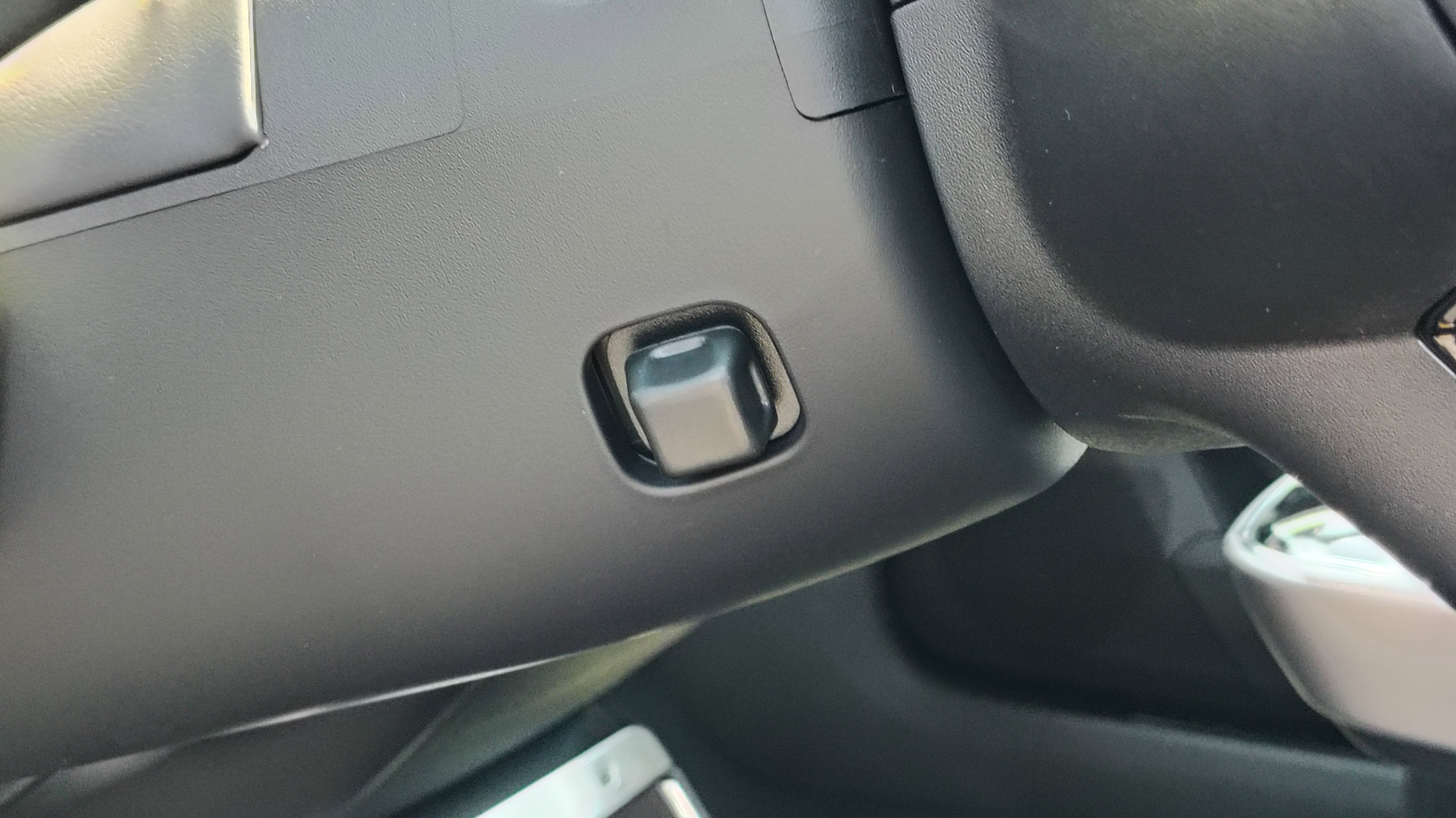 New 2025 Cadillac Lyriq Sport image 16