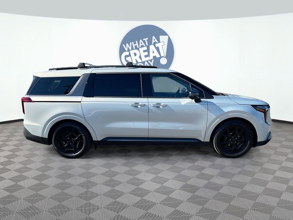 Certified 2026 Kia Carnival SX Prestige image 2