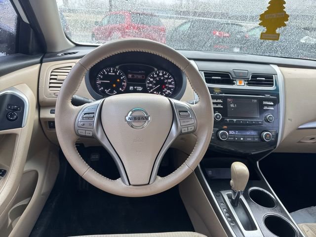 Used 2015 Nissan Altima 2.5 SV image 13
