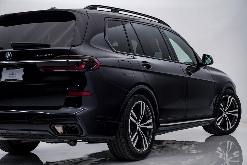 Used 2023 BMW X7 xDrive40i w/ Executive Package image 9